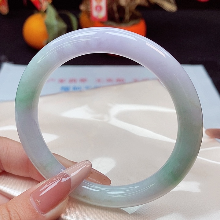 翡翠手镯未镶嵌59圈