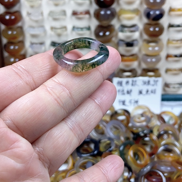 未镶嵌戒指玛瑙/玉髓微瑕漏草港21不退不换