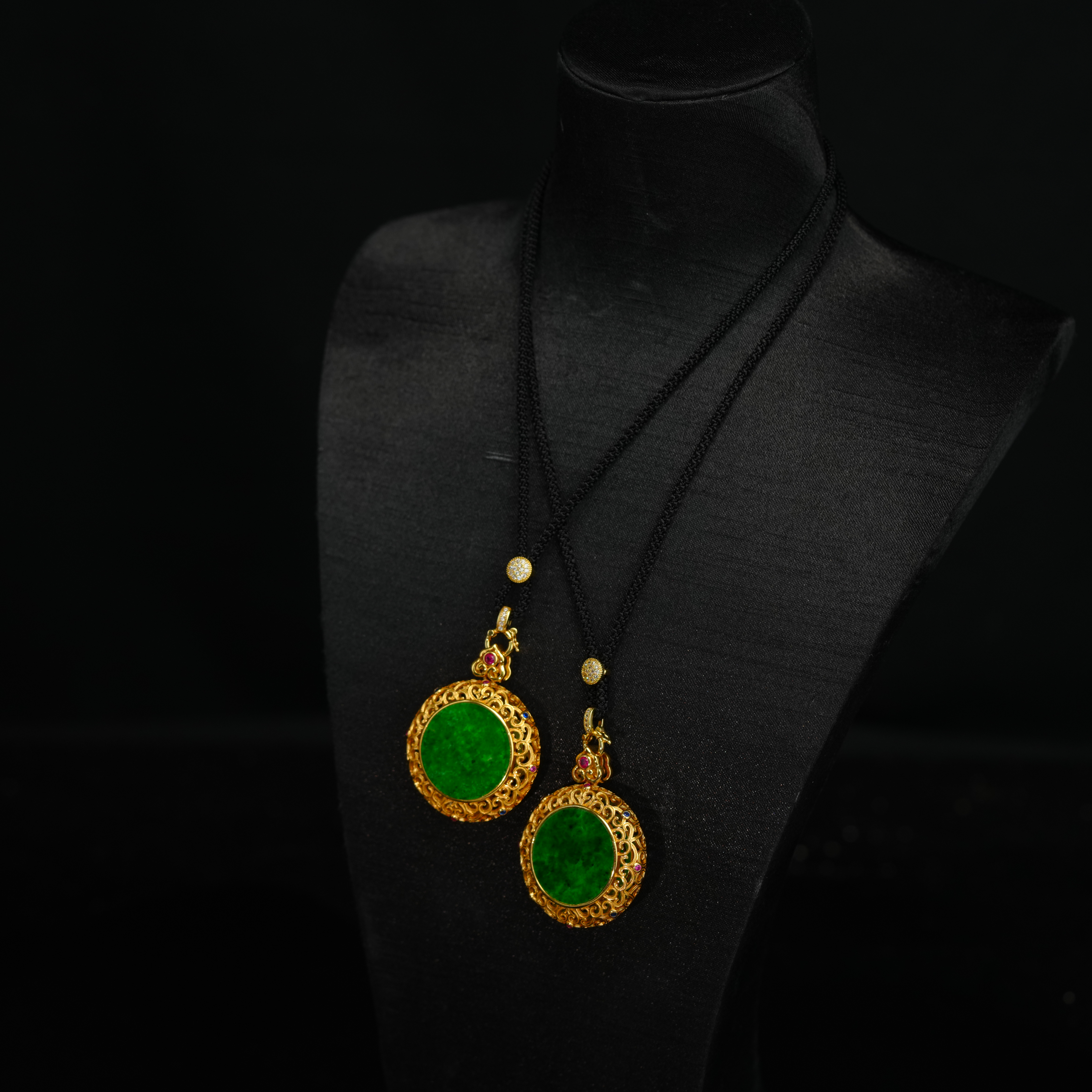 【初见珠宝】S925银翡翠圆牌吊坠16-1C07X274【多样性发一件】