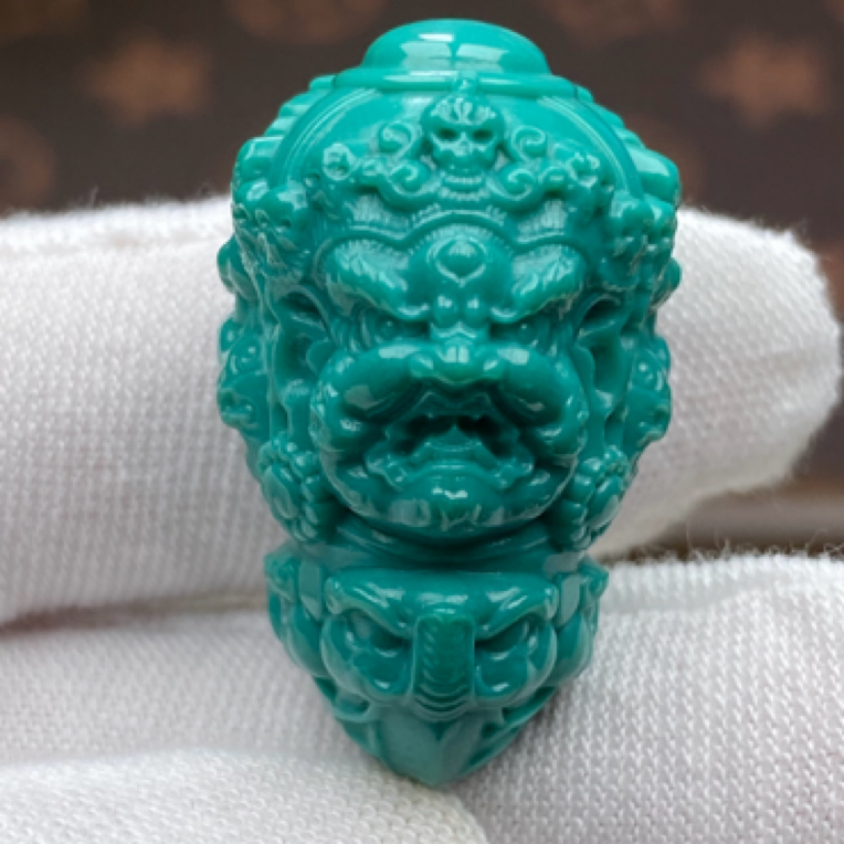 精工雕刻高瓷玉化大黑天金刚杵雕件吊坠原矿绿松石尺寸30x18.4mm