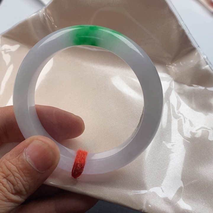 中**娜以实物为准，拍哪个发哪个