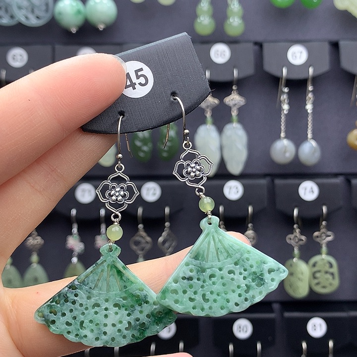 翡翠耳饰银S925镶嵌6666