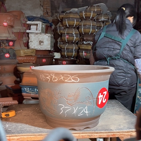 紫砂花盆大金钟一个