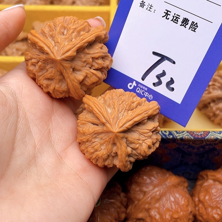 把件文玩核桃孙*明文玩核桃三棱32