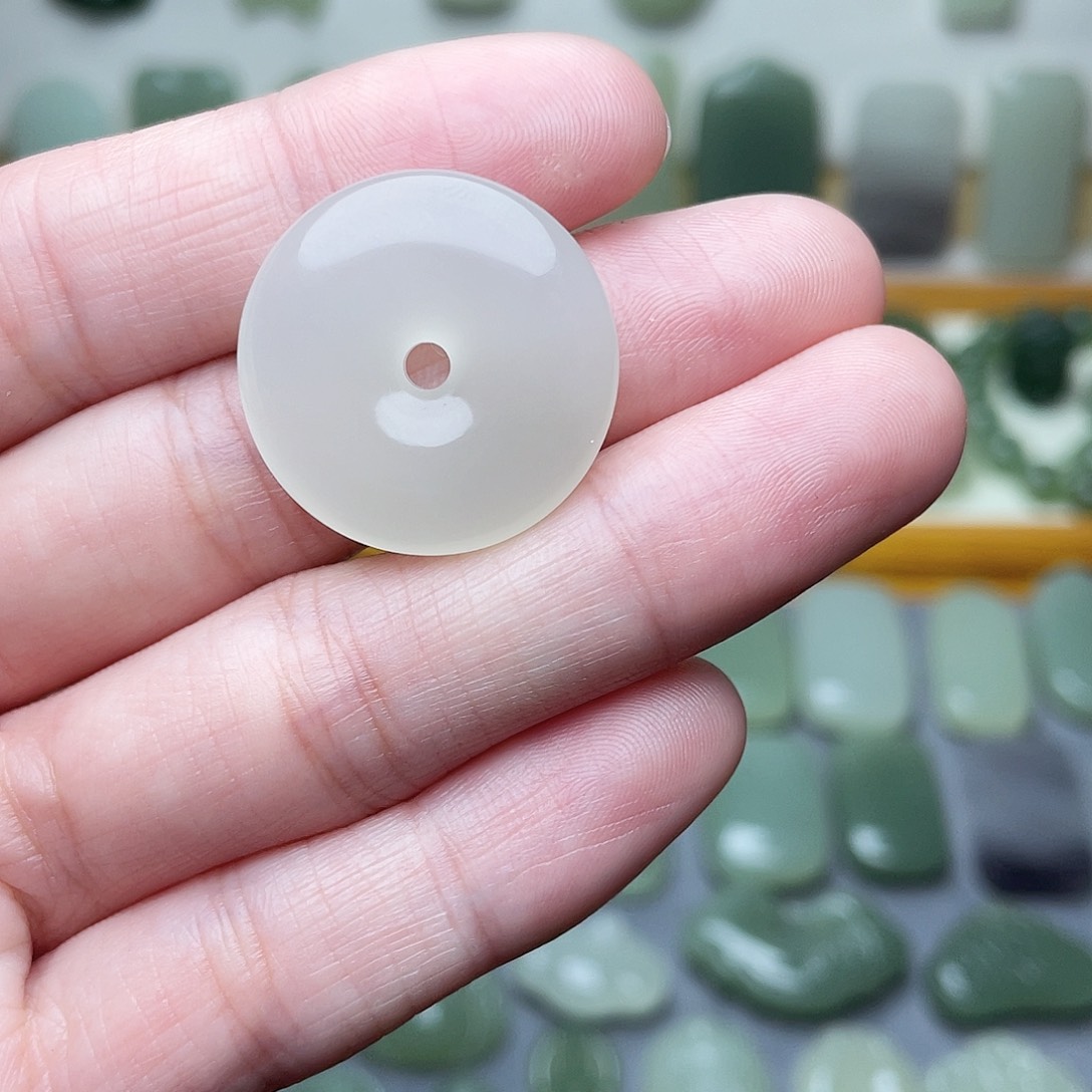 和田玉挂件未镶嵌