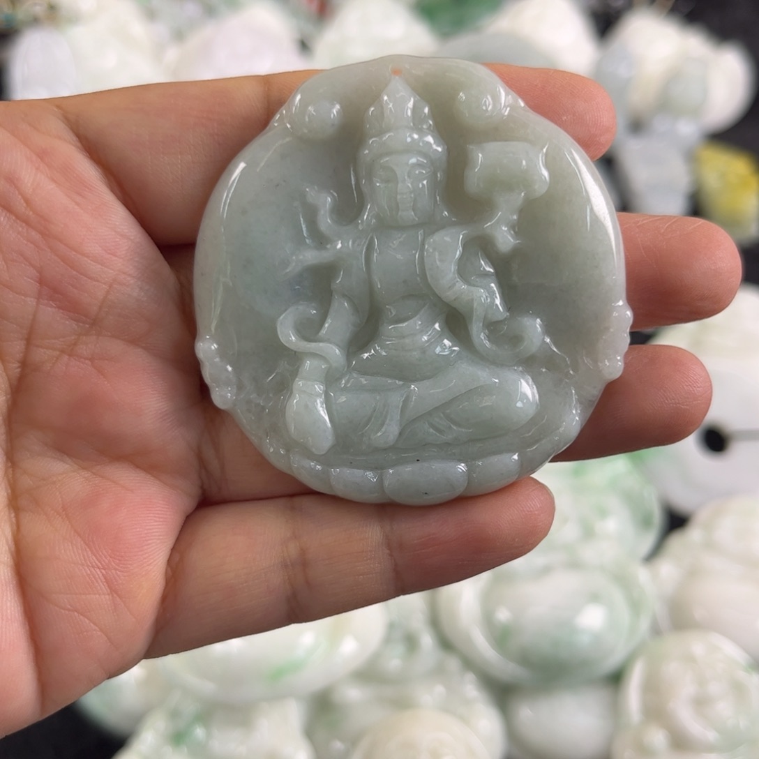 吊坠(不含链)未镶嵌翡翠瑕疵