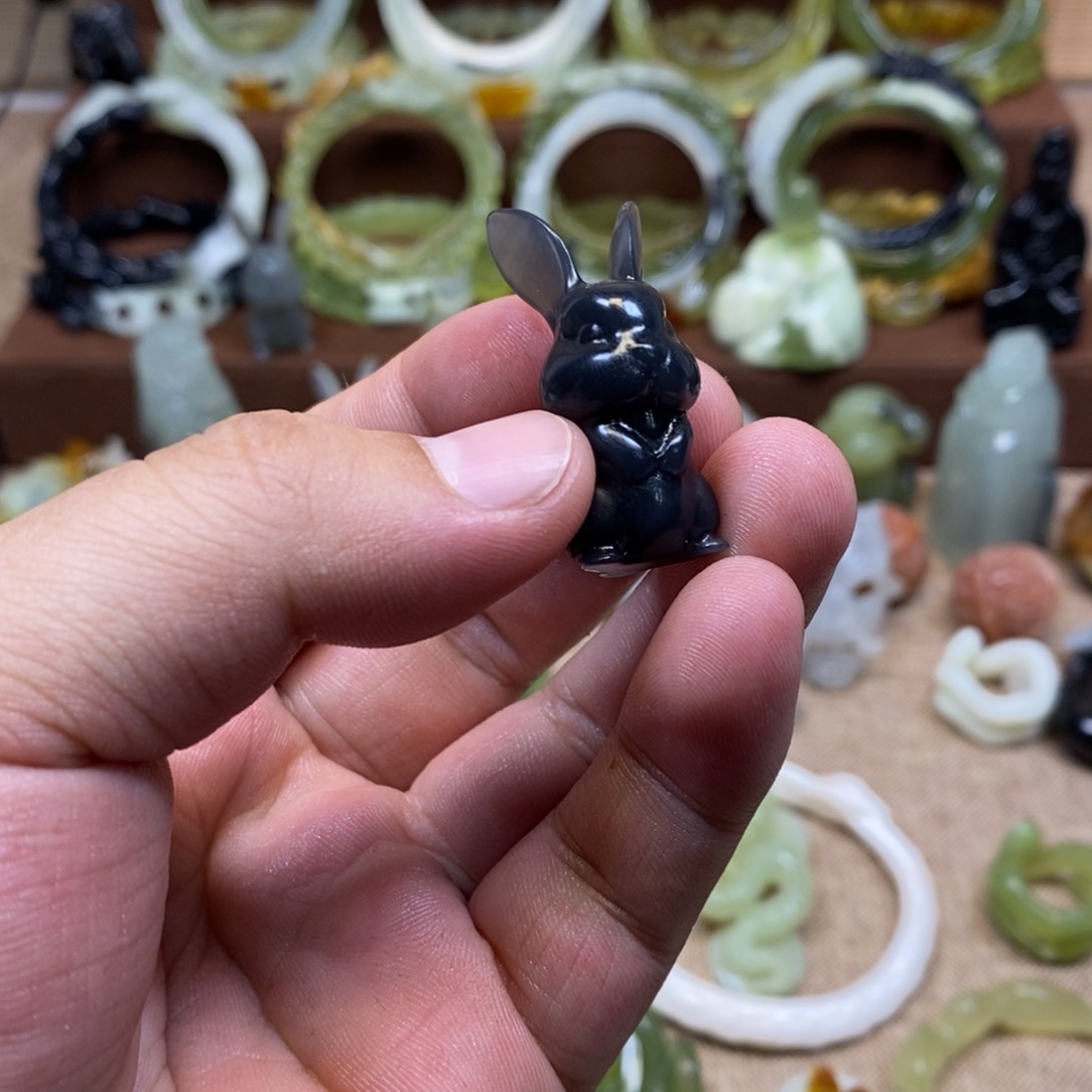 蛇纹石玉吊坠(赠链)未镶嵌