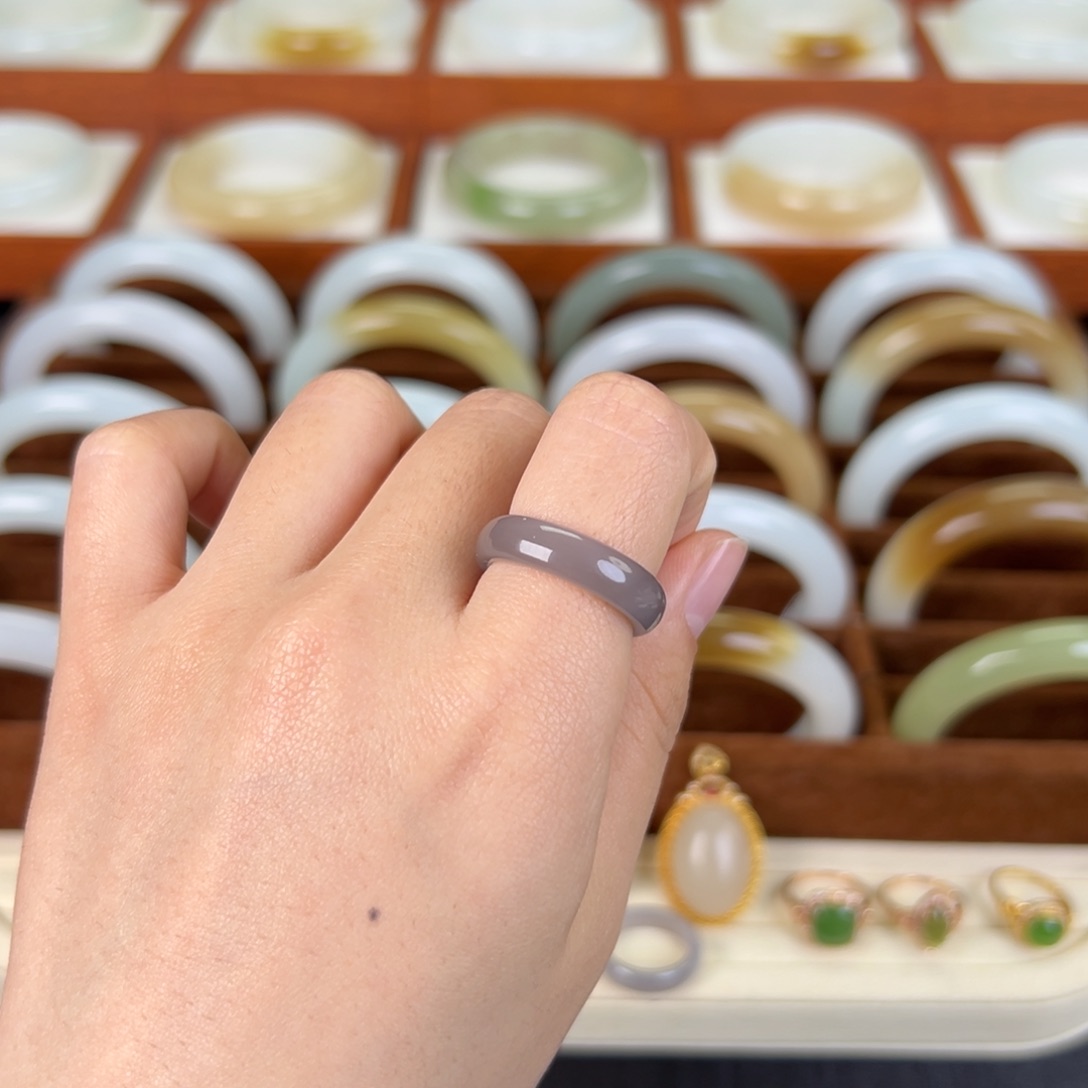 和田玉戒指未镶嵌和田玉冰烟紫戒圈