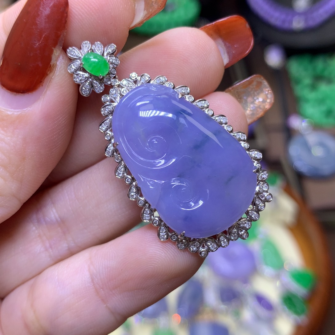 【闪购商品】翡翠颈饰18K金镶嵌翡翠