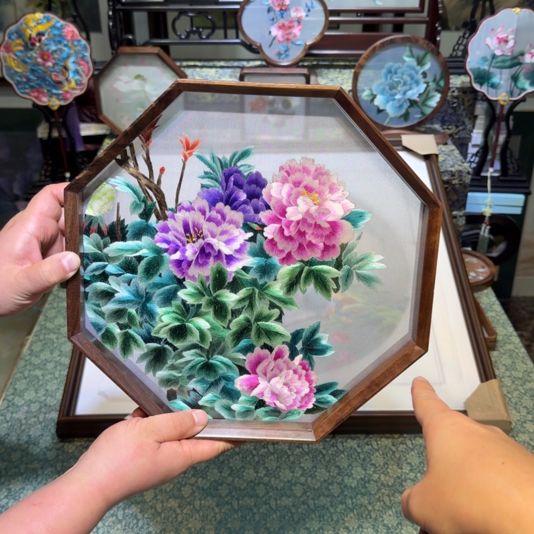 刺绣手工苏绣工艺异色精品