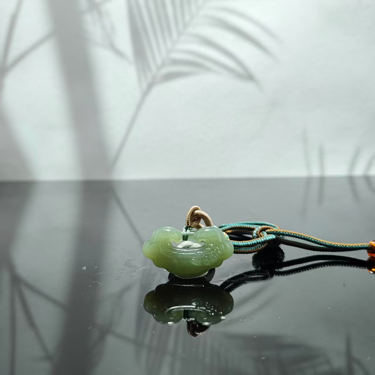 P和田玉平安锁吊坠0300