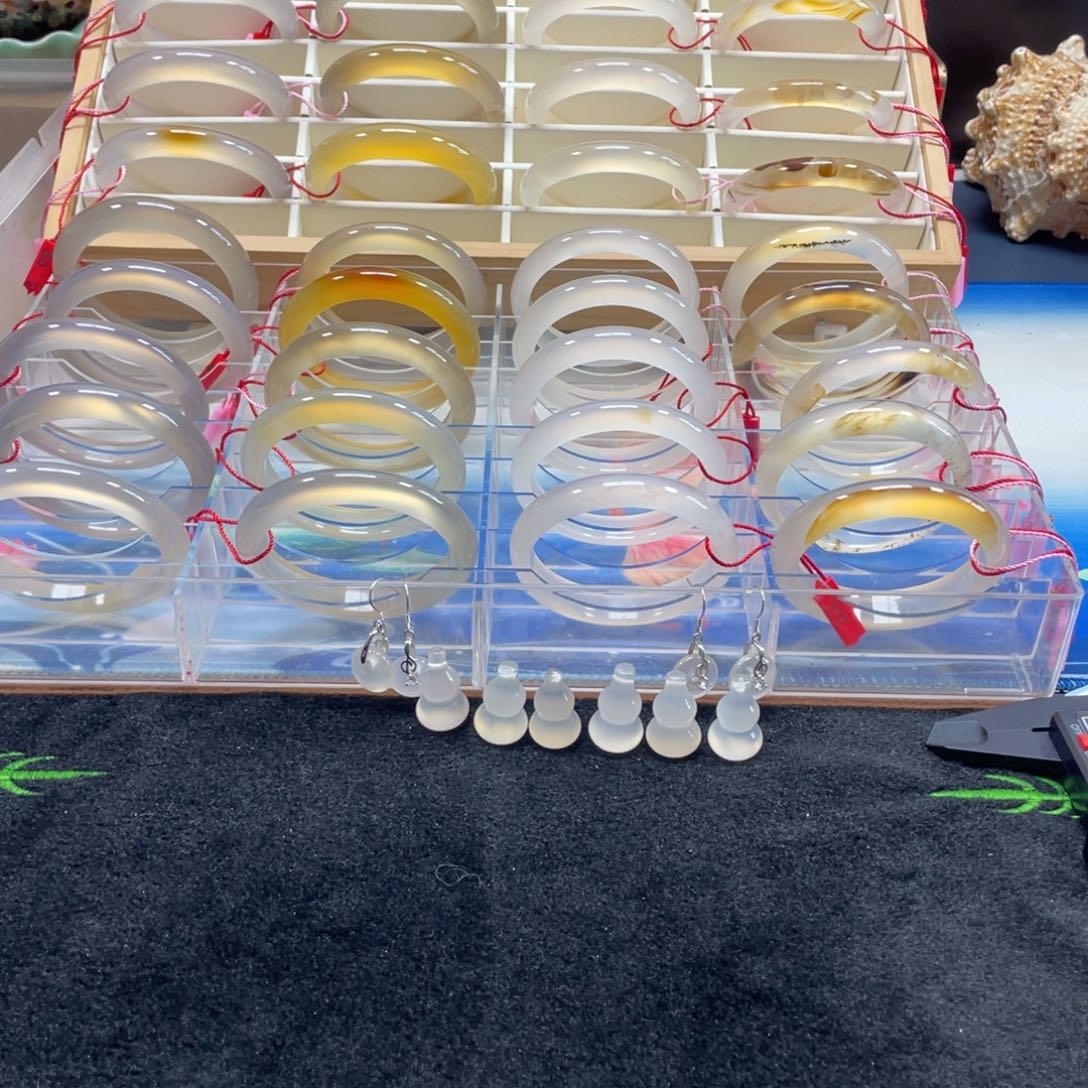 玛瑙/玉髓未镶嵌手镯