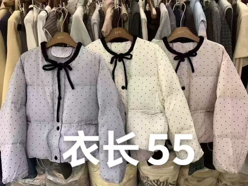 【艳子】9956小个子~ 甜美波点抽绳保暖外套