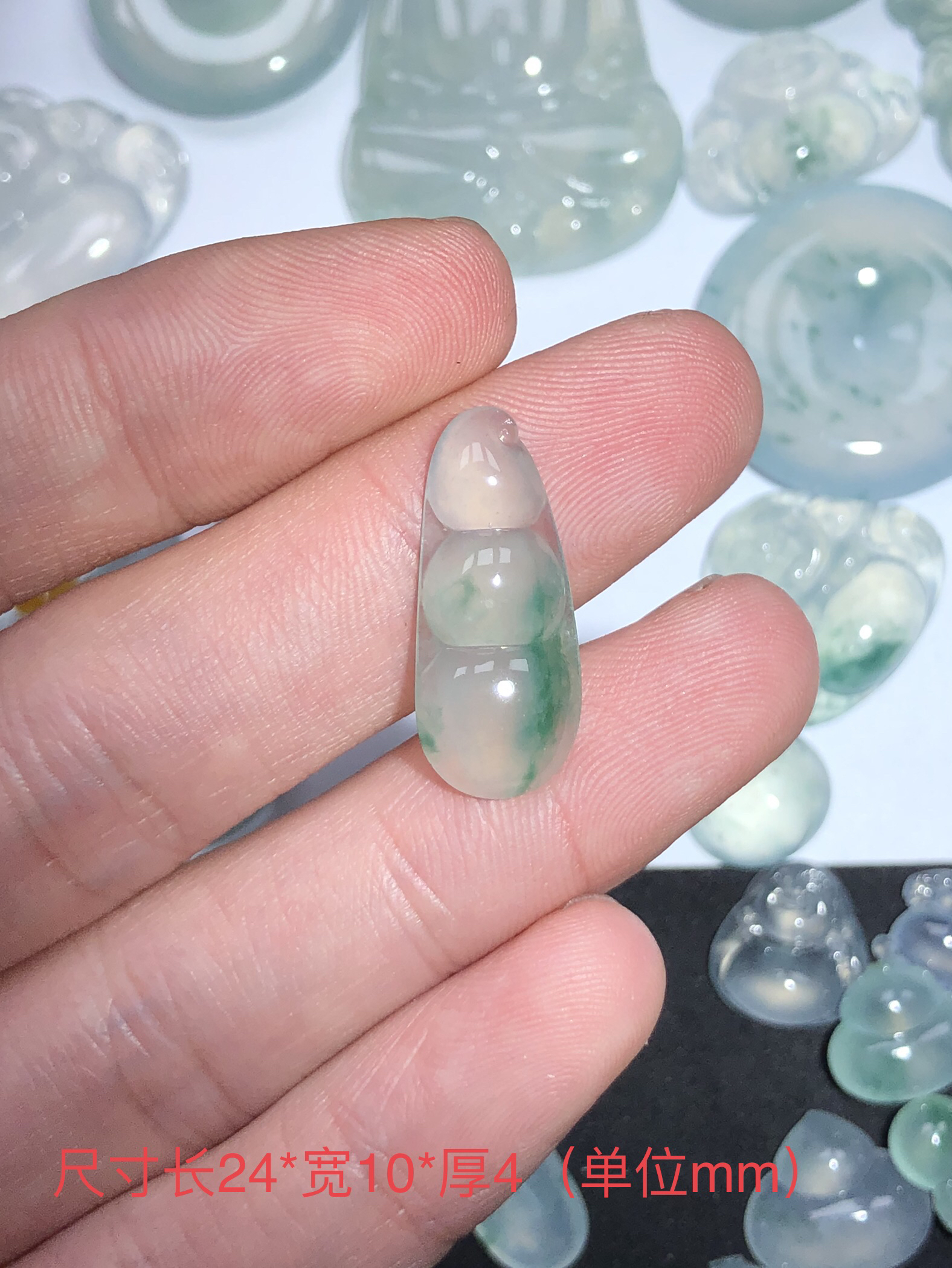 天然缅甸翡翠A货豆子