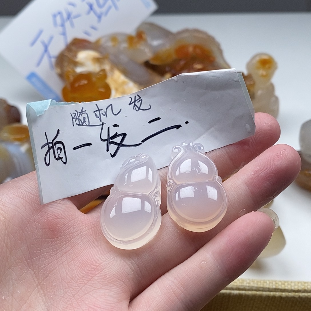 玛瑙/玉髓未镶嵌颈饰