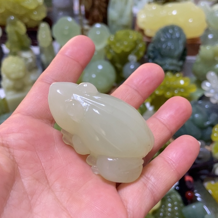【闪购商品】未镶嵌蛇纹石玉把件