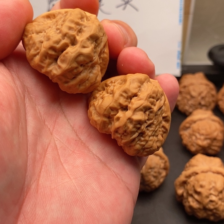 文玩核桃吊坠本****缸38