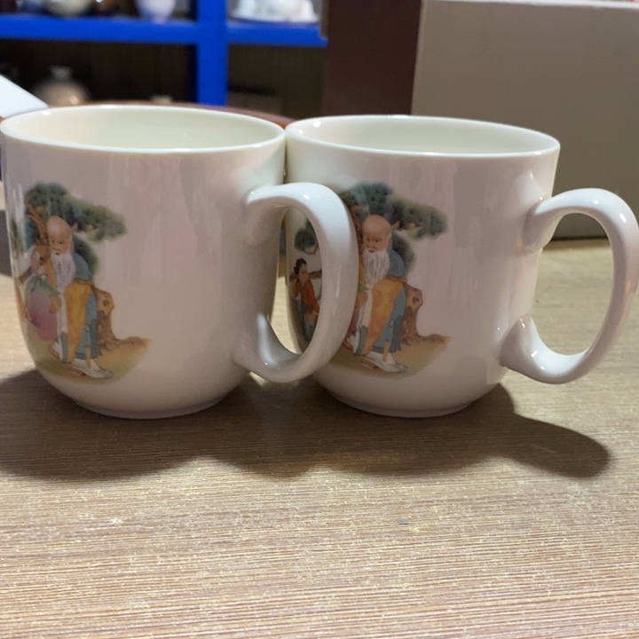 瓷片寿星茶杯一对