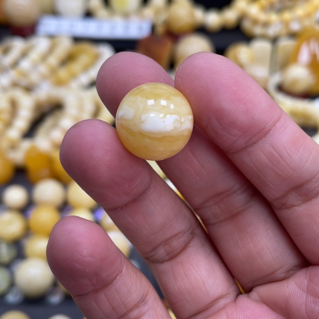 琥珀珠宝奇石未镶嵌16.3mm瑕疵