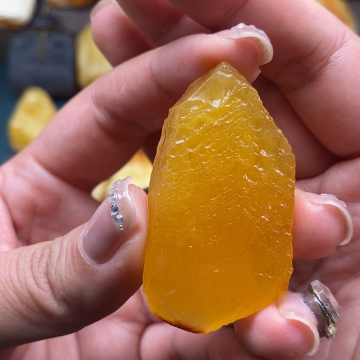 定制琥珀未镶嵌蜜蜡