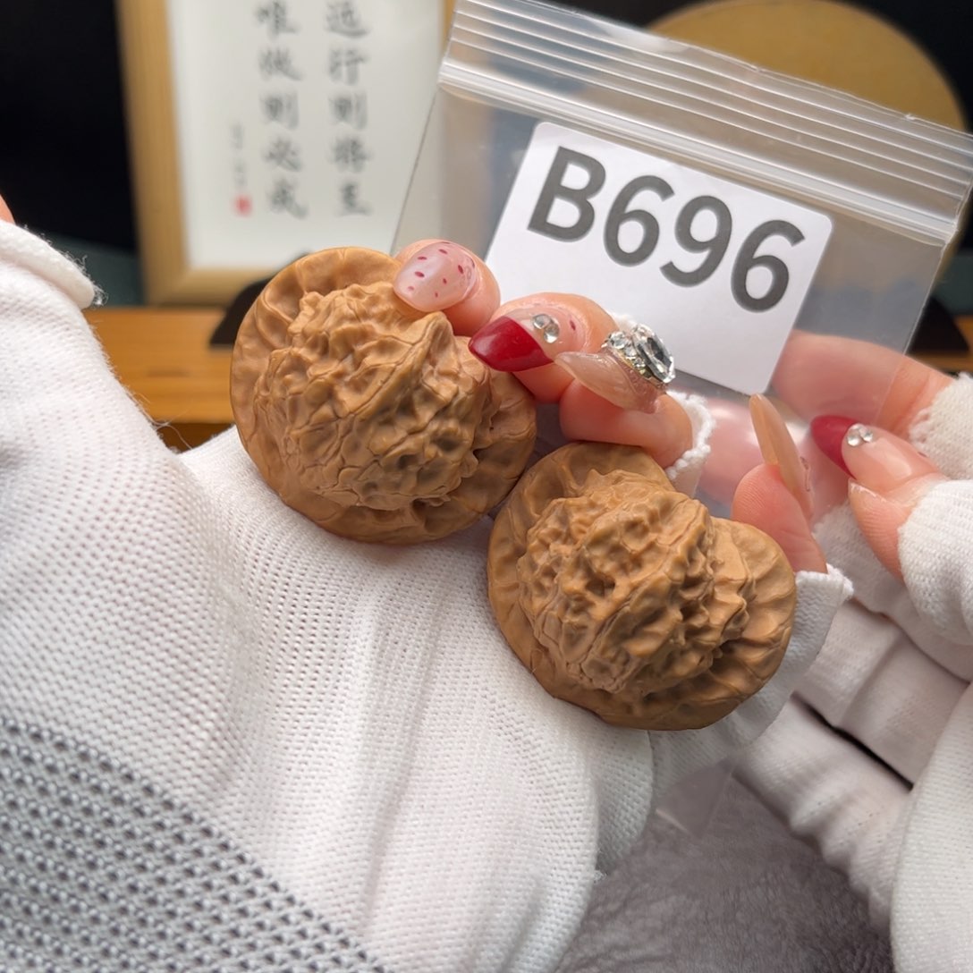 文玩核桃把件42图图b 696