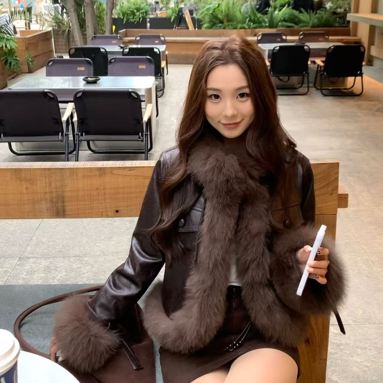 2025新款羽绒服显瘦时尚真狐狸毛PU皮白鹅绒小个子外套女短外套