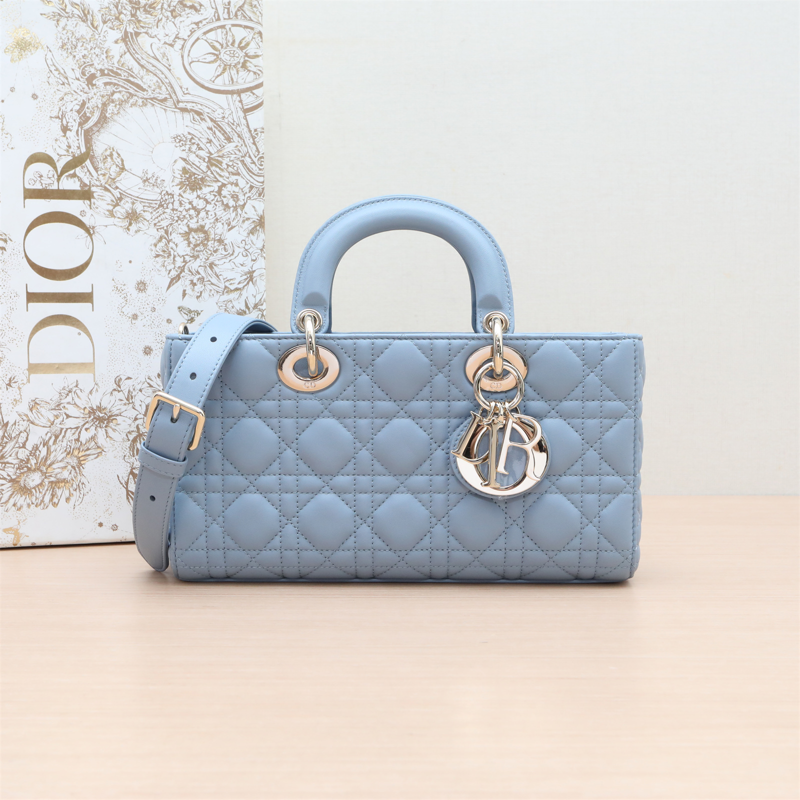 99新 DIOR/迪奥 小花攀攀D-Joy 横版戴妃包 26 蓝色 皮革S 浅金扣