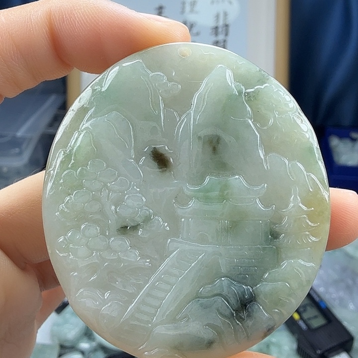 翡翠未镶嵌颈饰翡翠