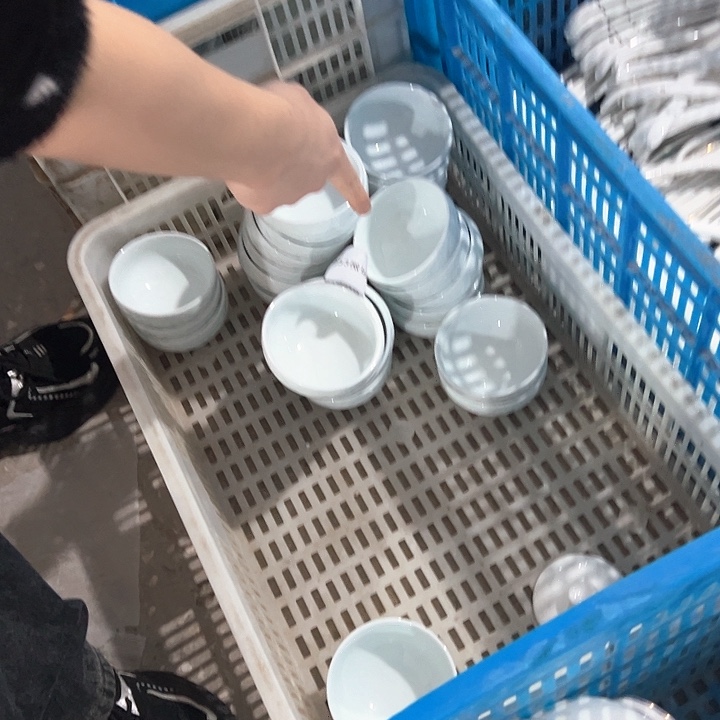 36%以上骨粉骨瓷高白泥莲花影青小饭碗4个