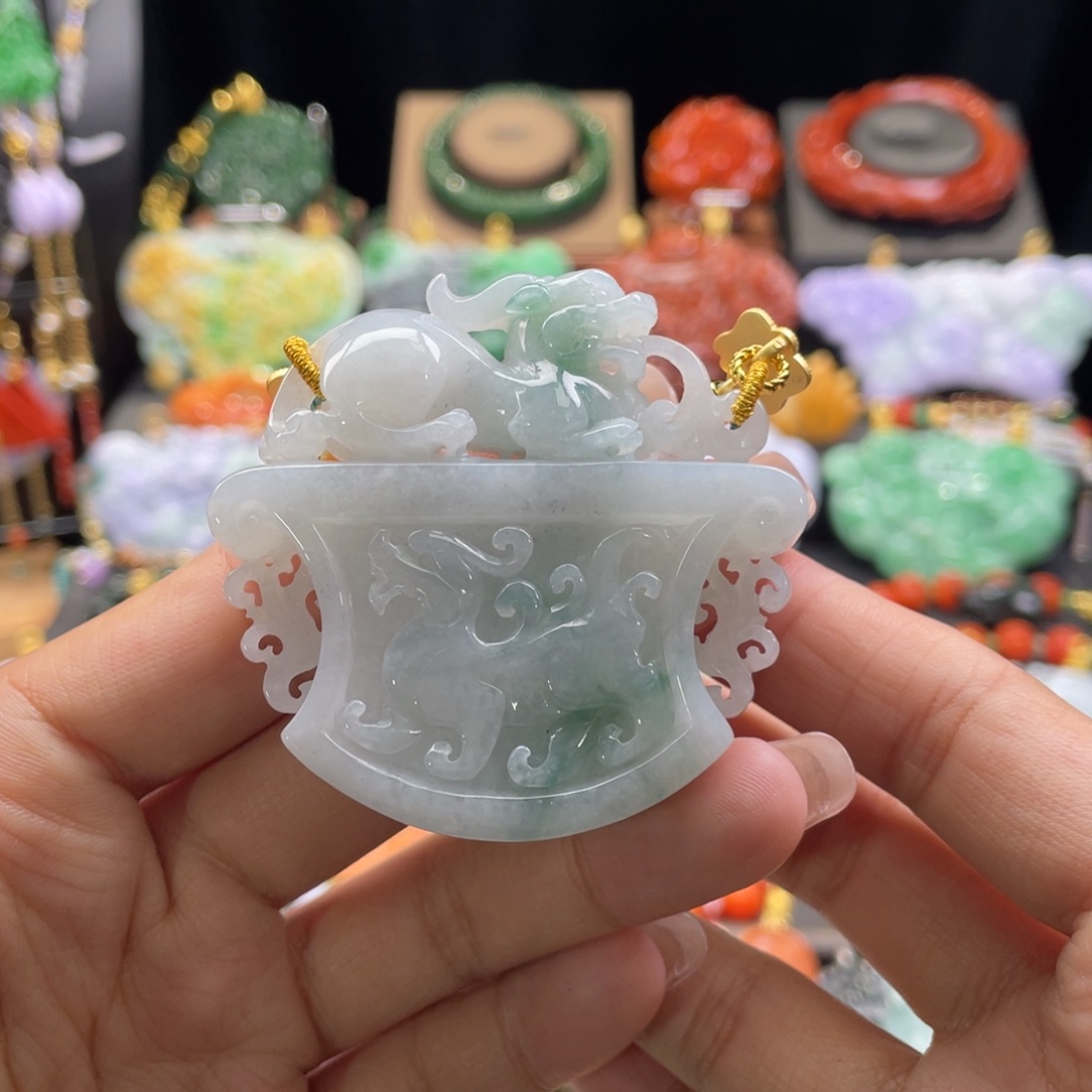 翡翠颈饰未镶嵌代编织