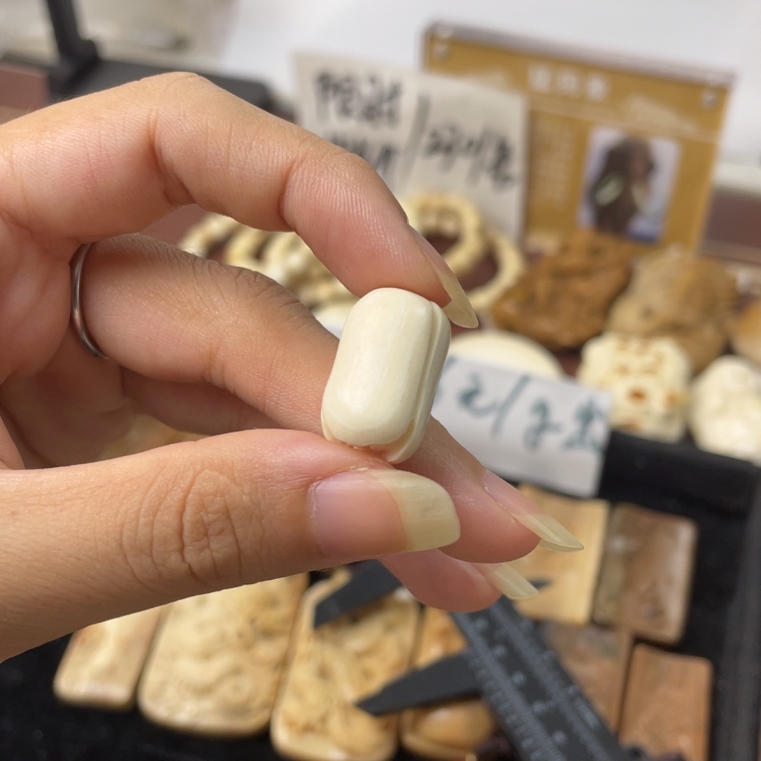 猛犸象牙手串/手链/手镯玉兰花吊坠