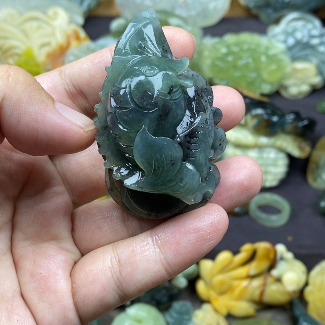 蛇纹石玉未镶嵌吊坠(赠链)