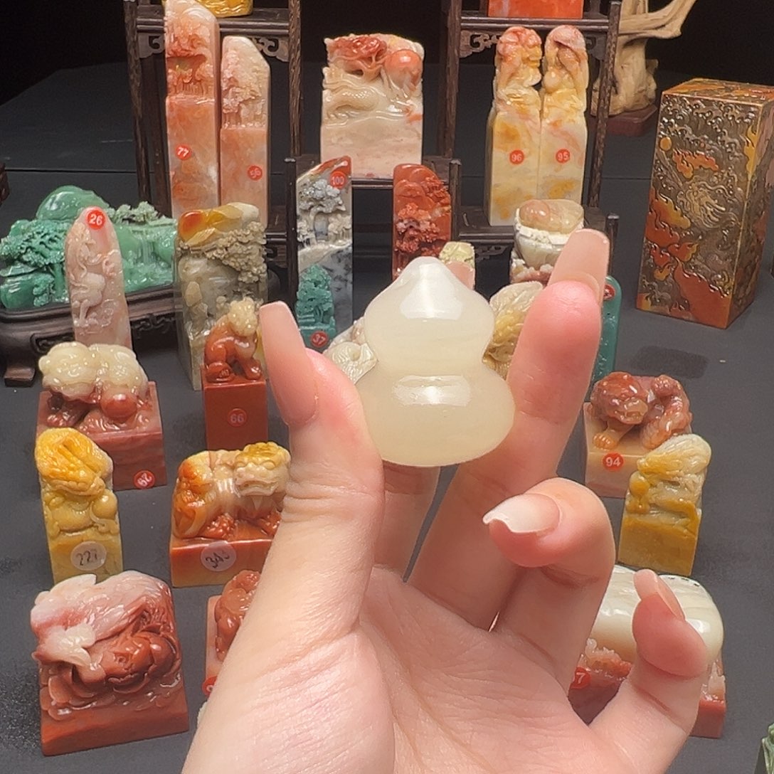 昌化石印石?*间手工制作