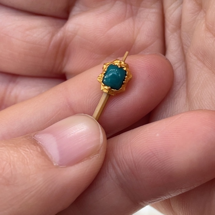 绿松石18K金镶嵌珠宝奇石