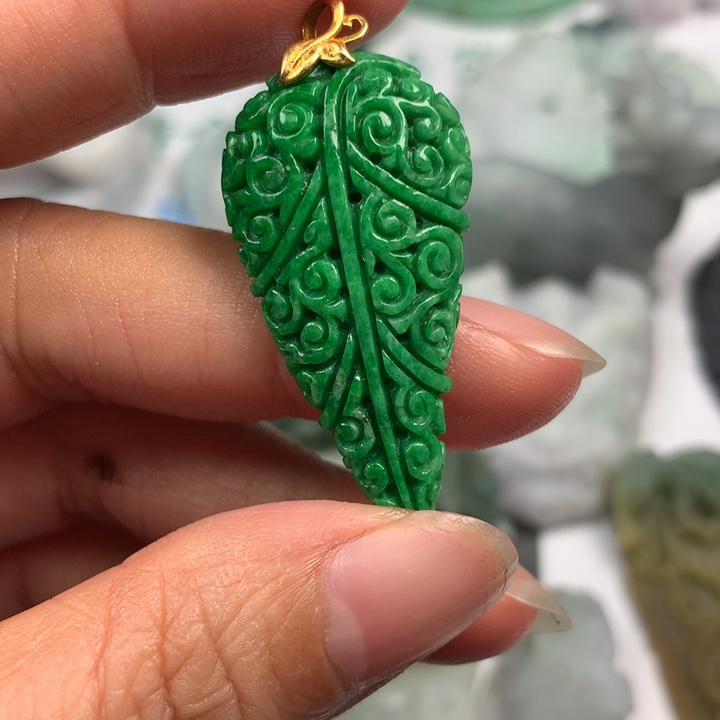 云***️定制翡翠未镶嵌翡翠