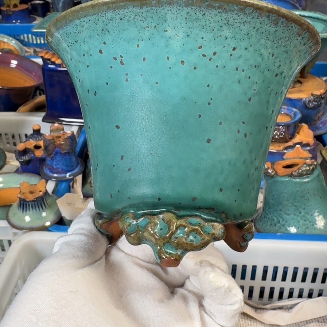 釉裂觉象花盆觉象花盆