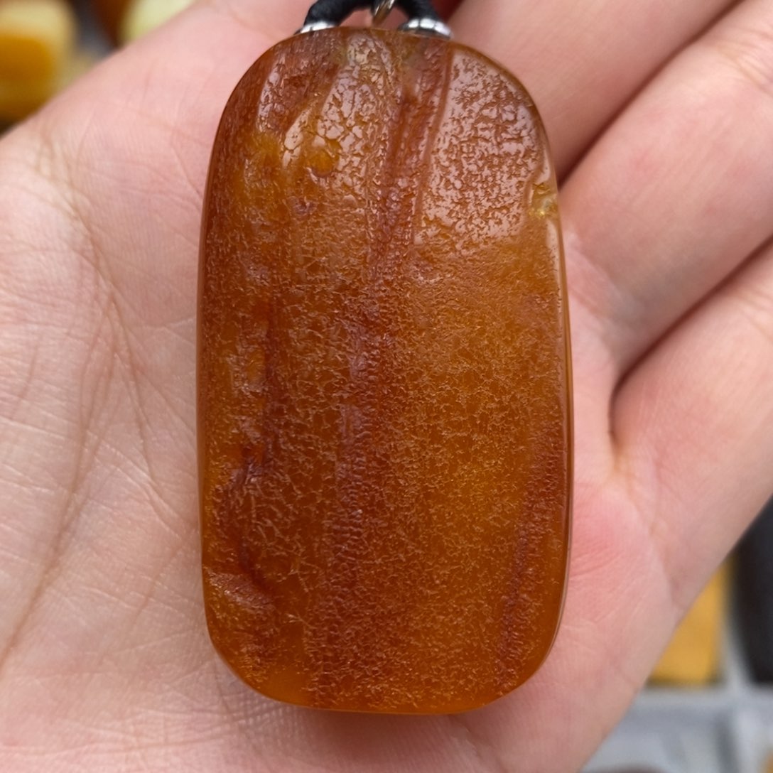 琥珀吊坠(赠链)未镶嵌