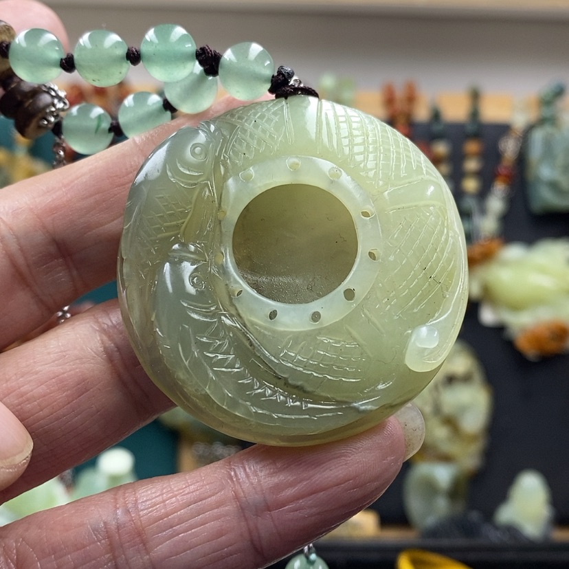 【闪购商品】蛇纹石玉未镶嵌吊坠