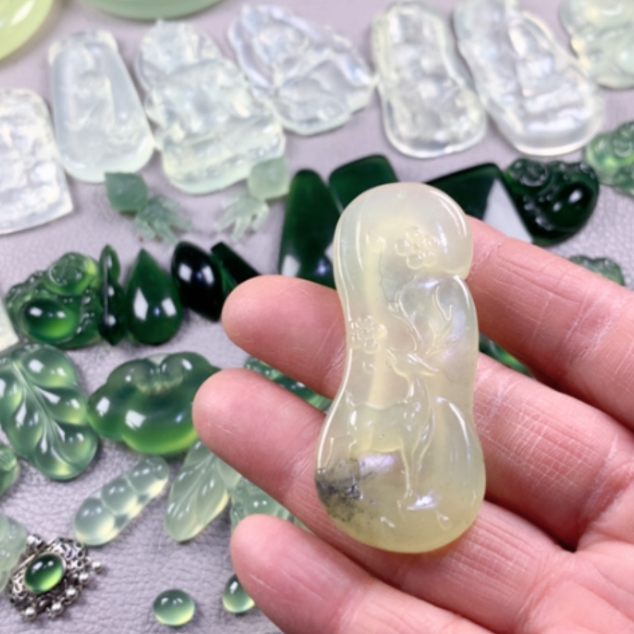 【闪购商品】蛇纹石玉岫玉未镶嵌