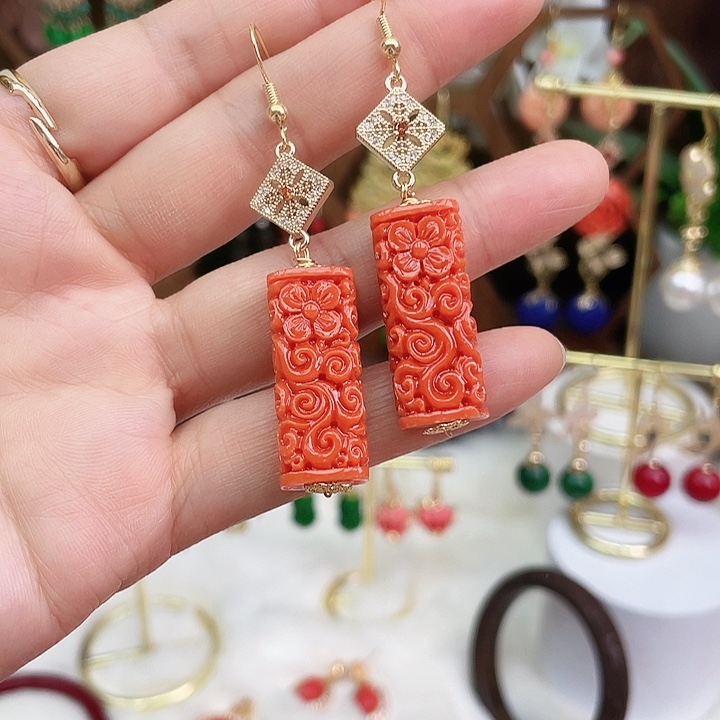 石英质玉耳钉合金