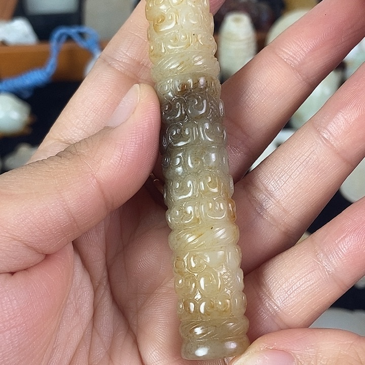 娅***菲和田玉未镶嵌挂件