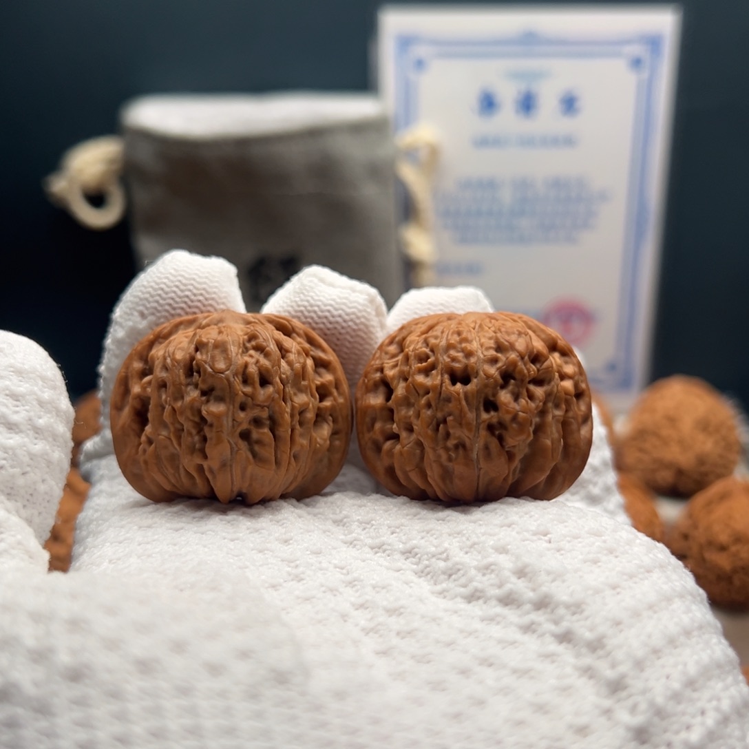 虚***n文玩核桃把件汉高楼36