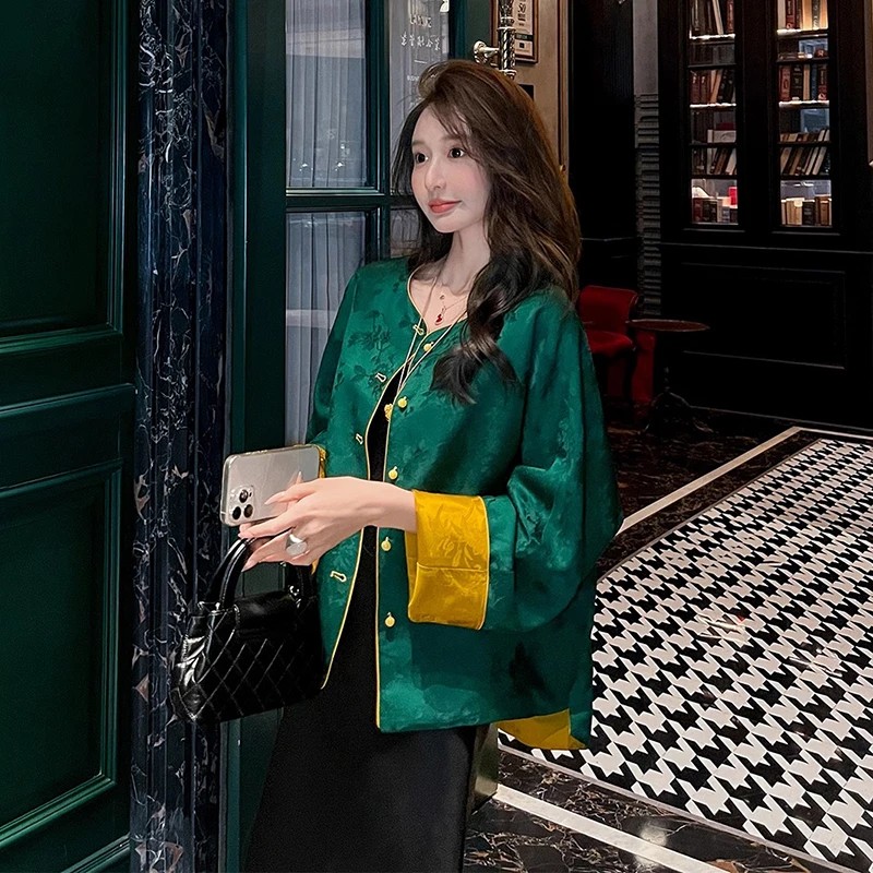 2025春季新中式国风女装盘扣上衣新款高级感复古宽松显瘦绿色外套