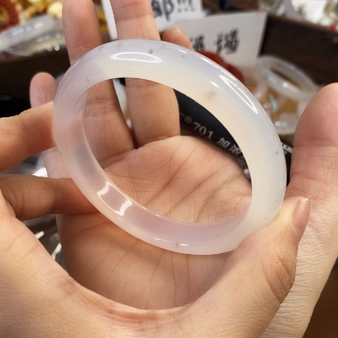 玛瑙/玉髓未镶嵌手镯C131。60.4圈