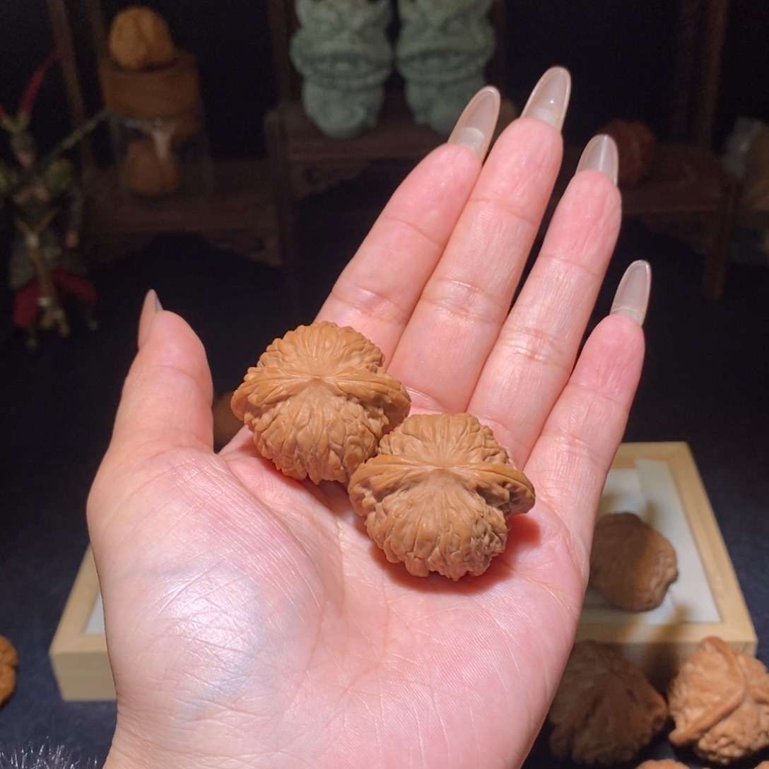 文玩核桃吊坠石子磨36