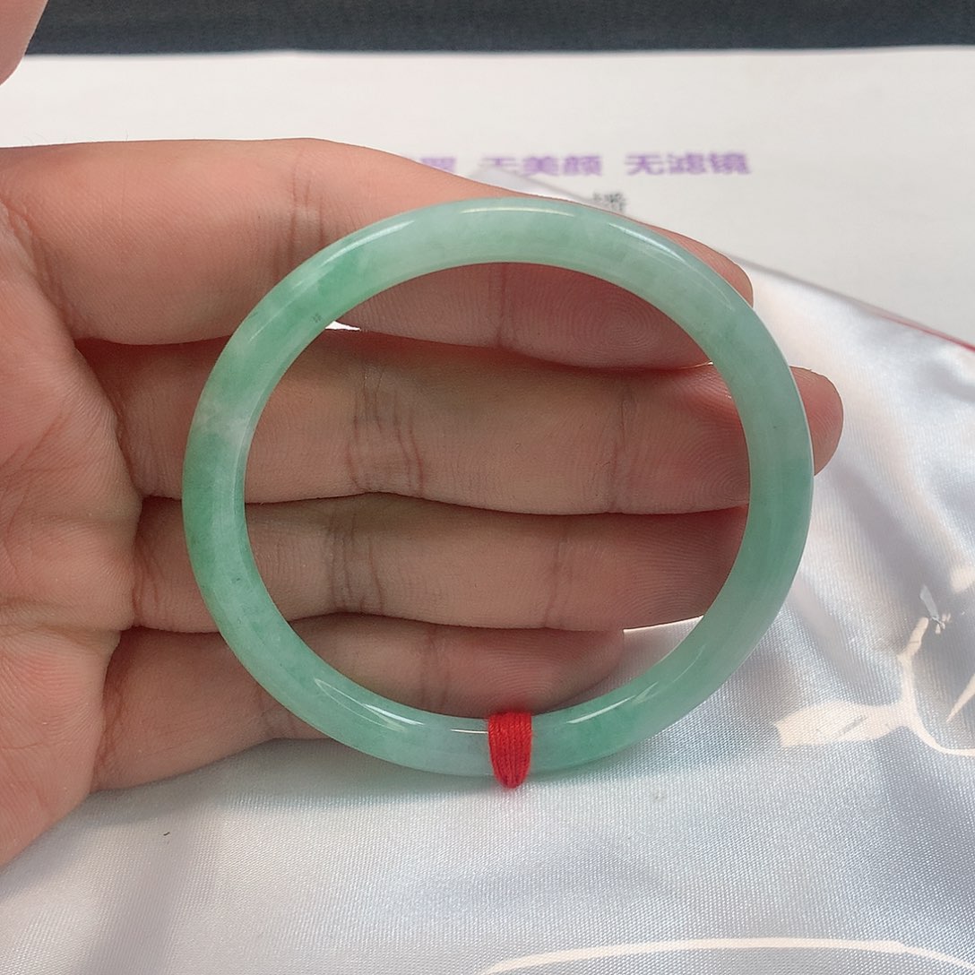 翡翠手镯（圆镯）未镶嵌277号