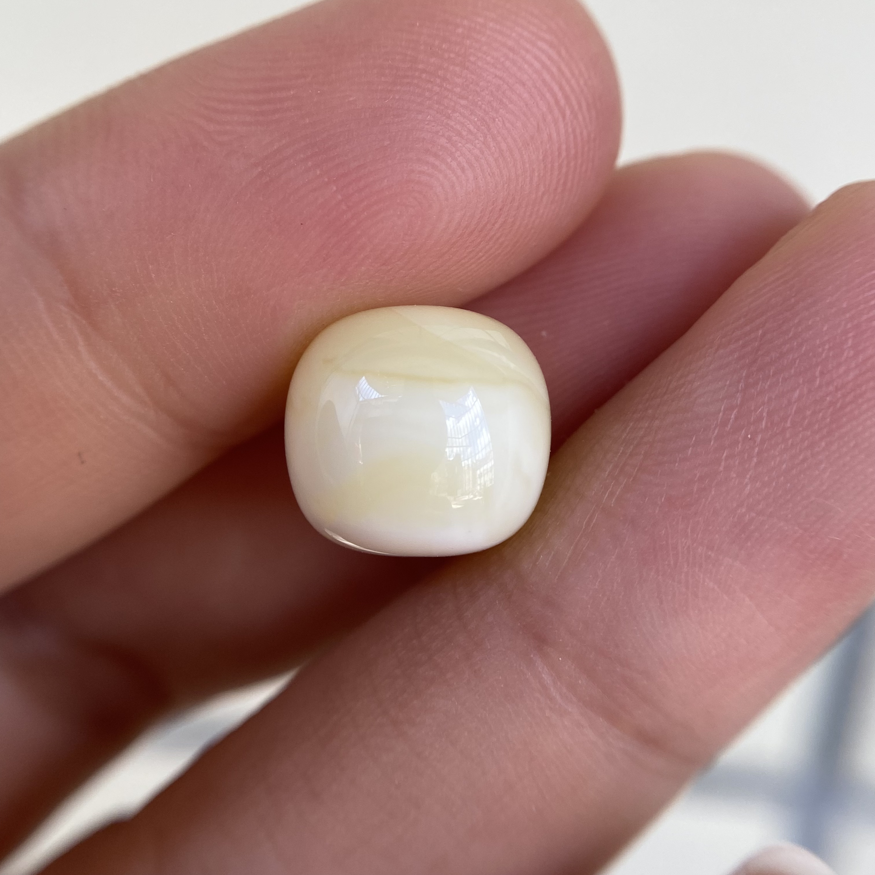 蜜蜡满蜡老型配饰11.1×10.2mm，无优化保天然，整体挺好