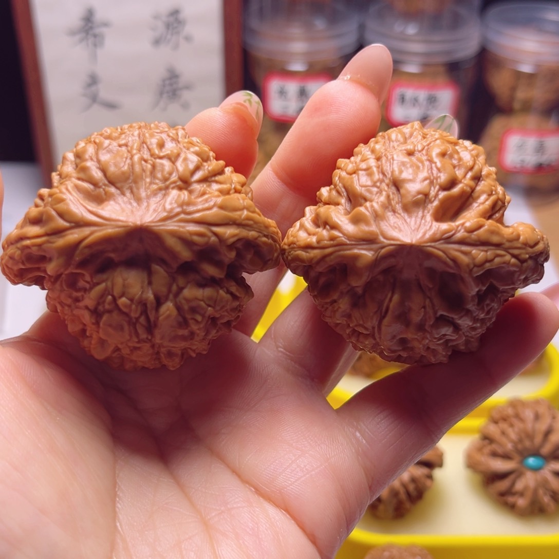 文玩核桃吊坠53尺全品大龙鼎