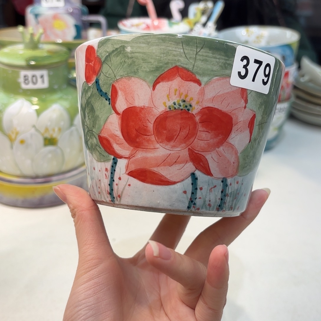 瓷片兔兔好可爱呀打