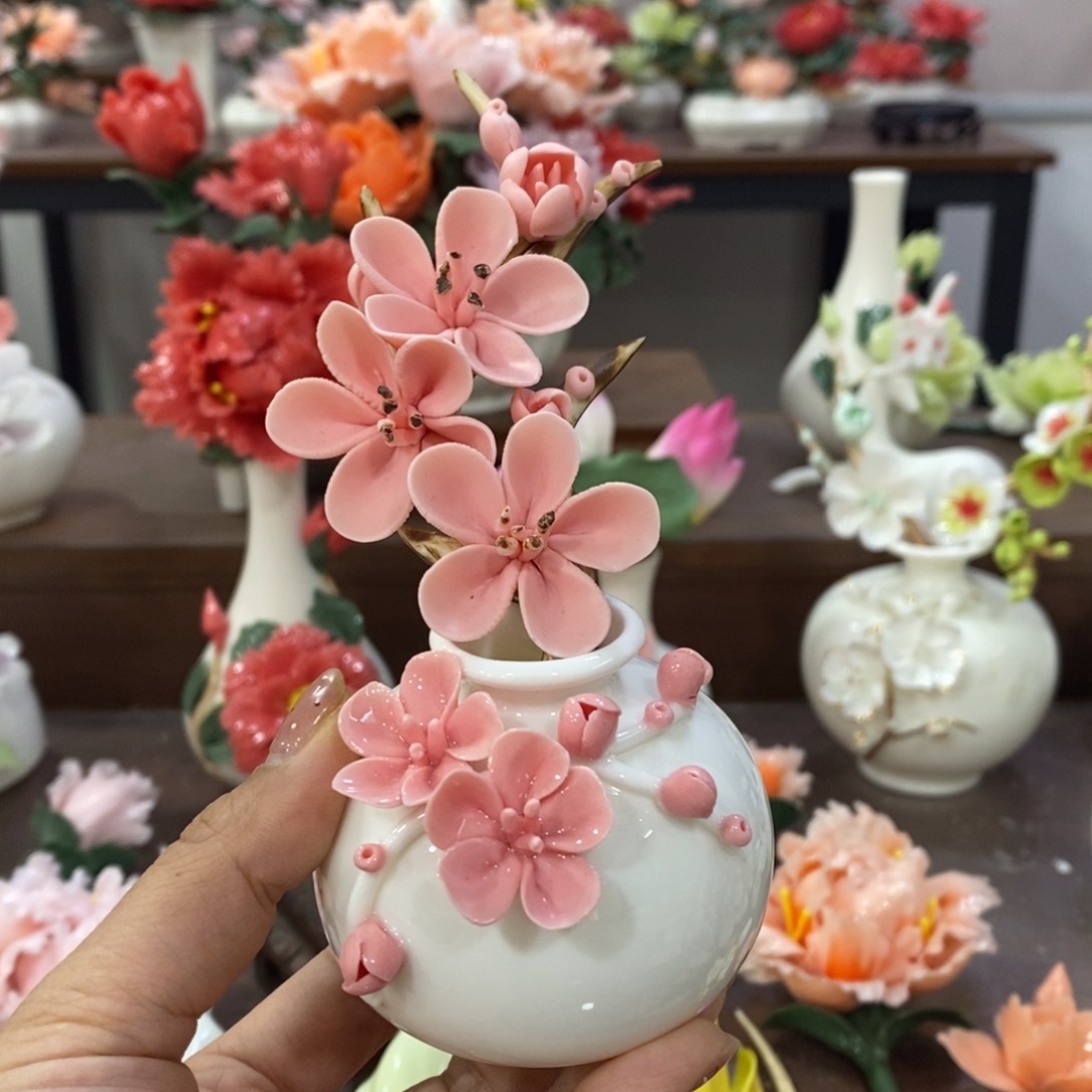 摆件陶瓷手工花摆件